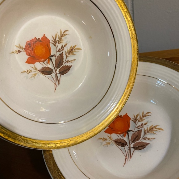 American Limoges Triumph Vermillion Rose Dessert Bowls 22-K Gold Set of 8 - Picture 1 of 5